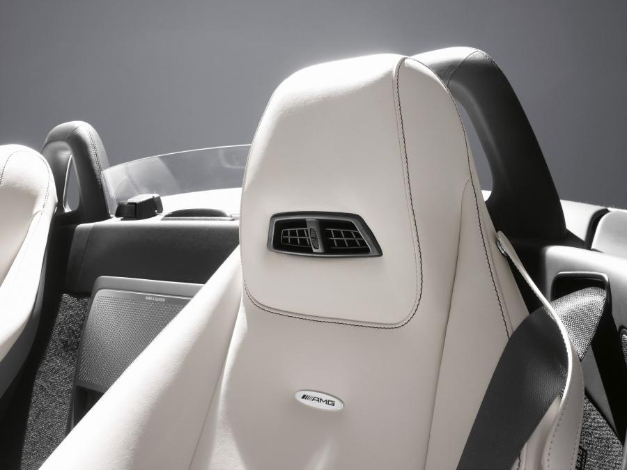  Mercedes-Benz SLS AMG Roadster 2012 года  (фото 56 из 198)